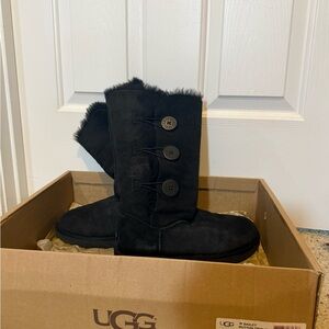 UGG Black Winter Boots with Sheepskin Lining